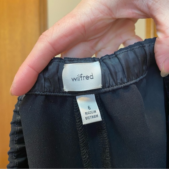BNWT Wilfred Aritzia Marne Parachute Pant Size 6 Black - Picture 5 of 8